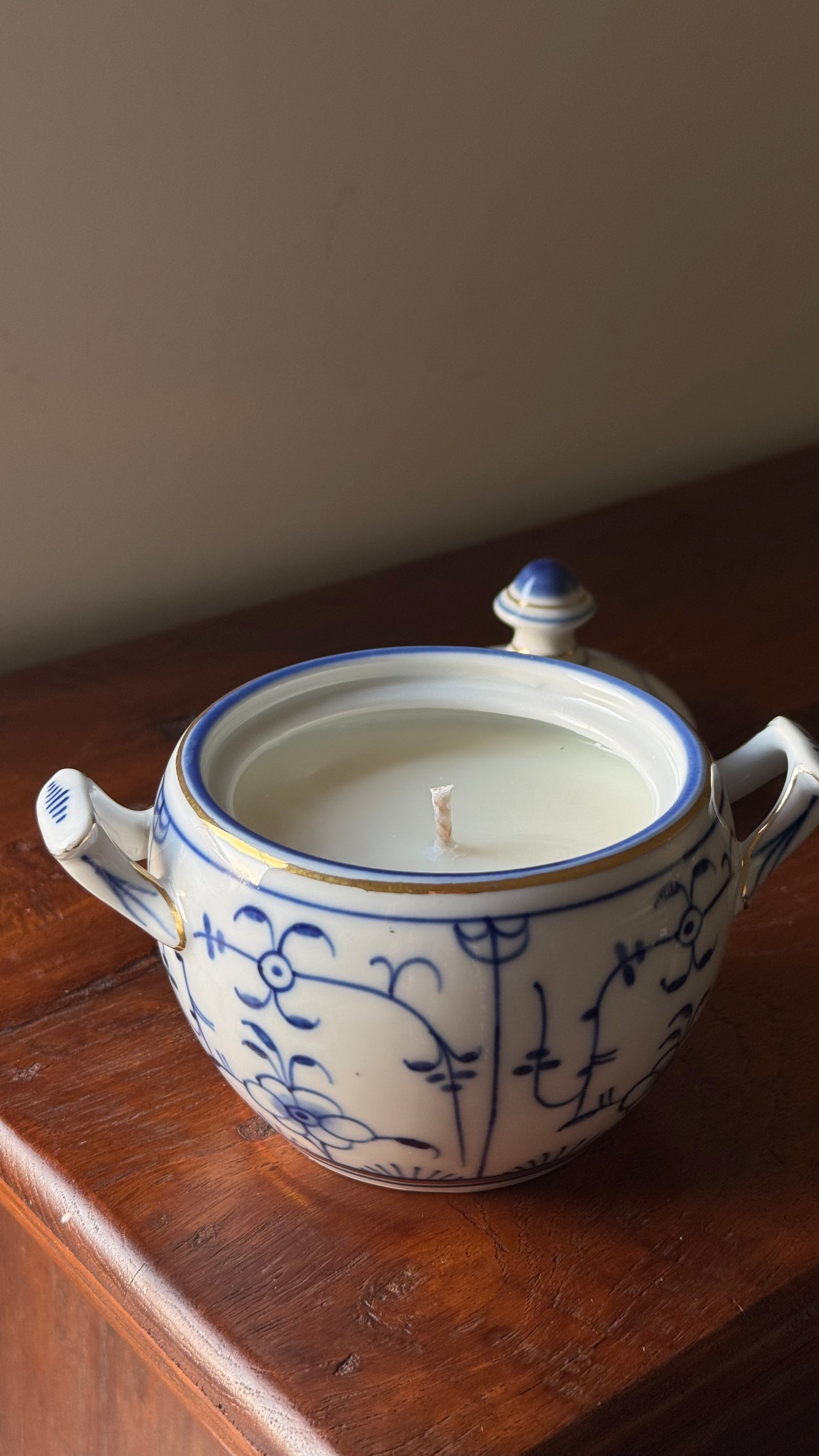 Antique Sugar Pot Candle #ACS059