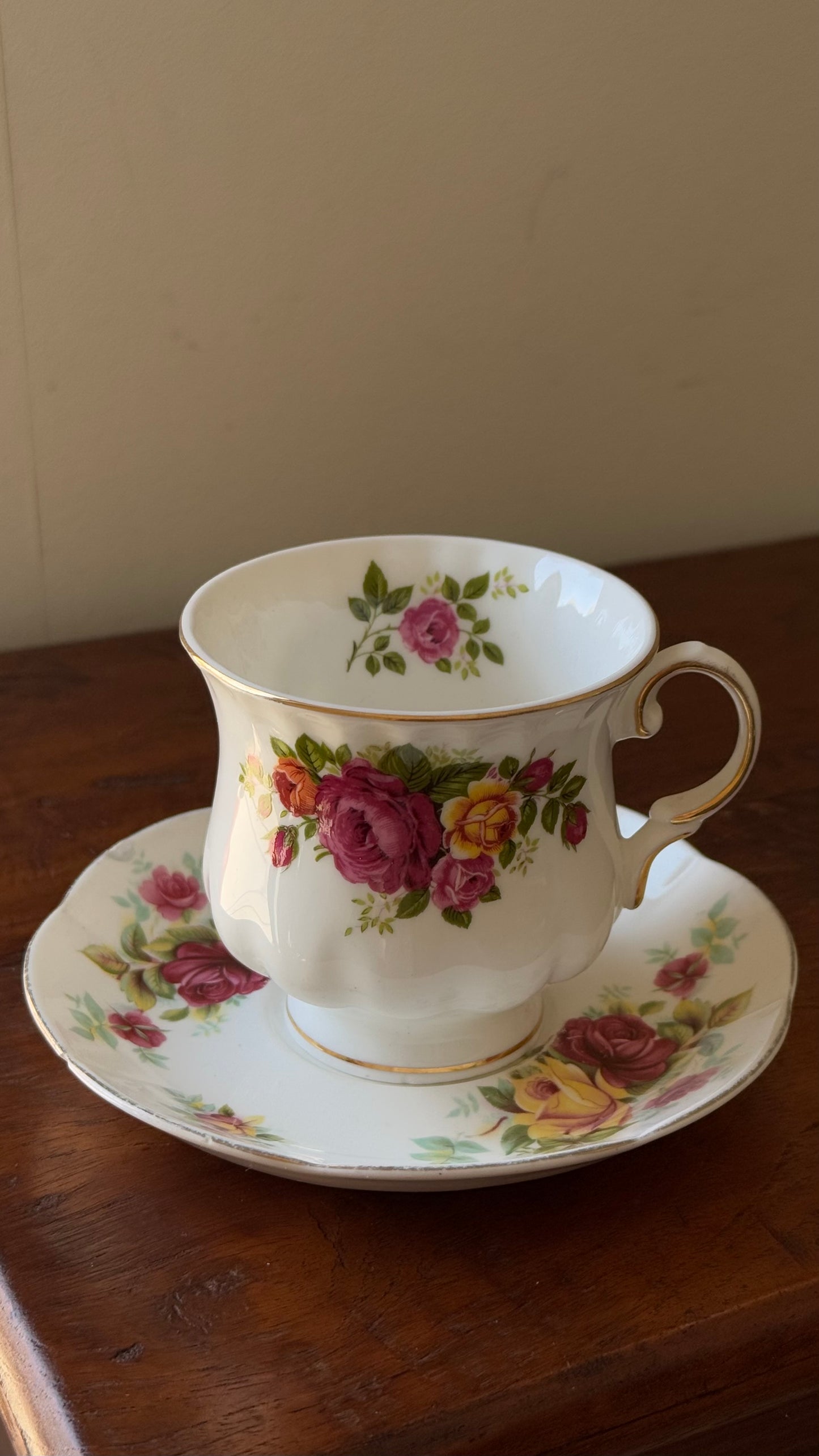 Vintage Tea Cup | Bone China London Collection