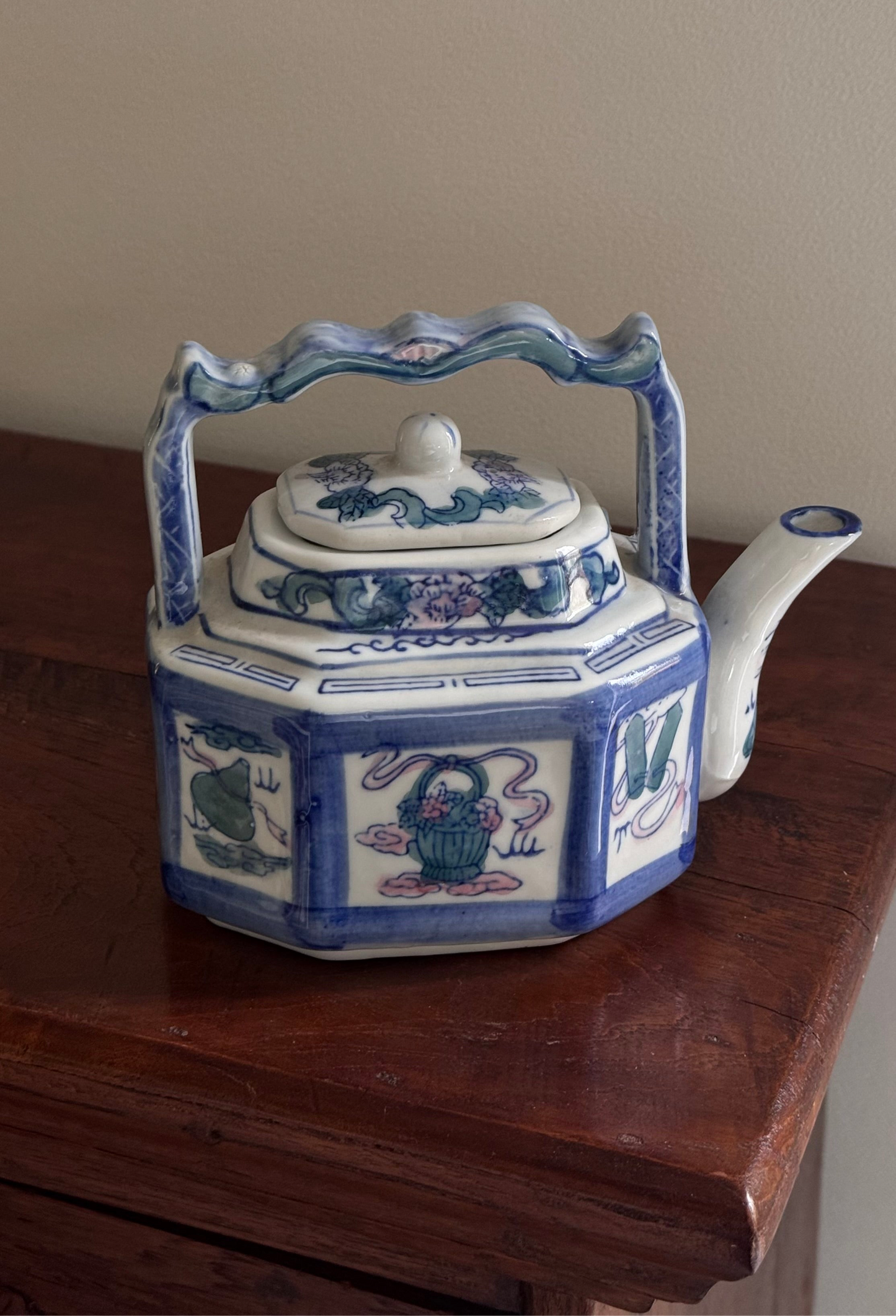 Hand Painted Chinese Tea Pot