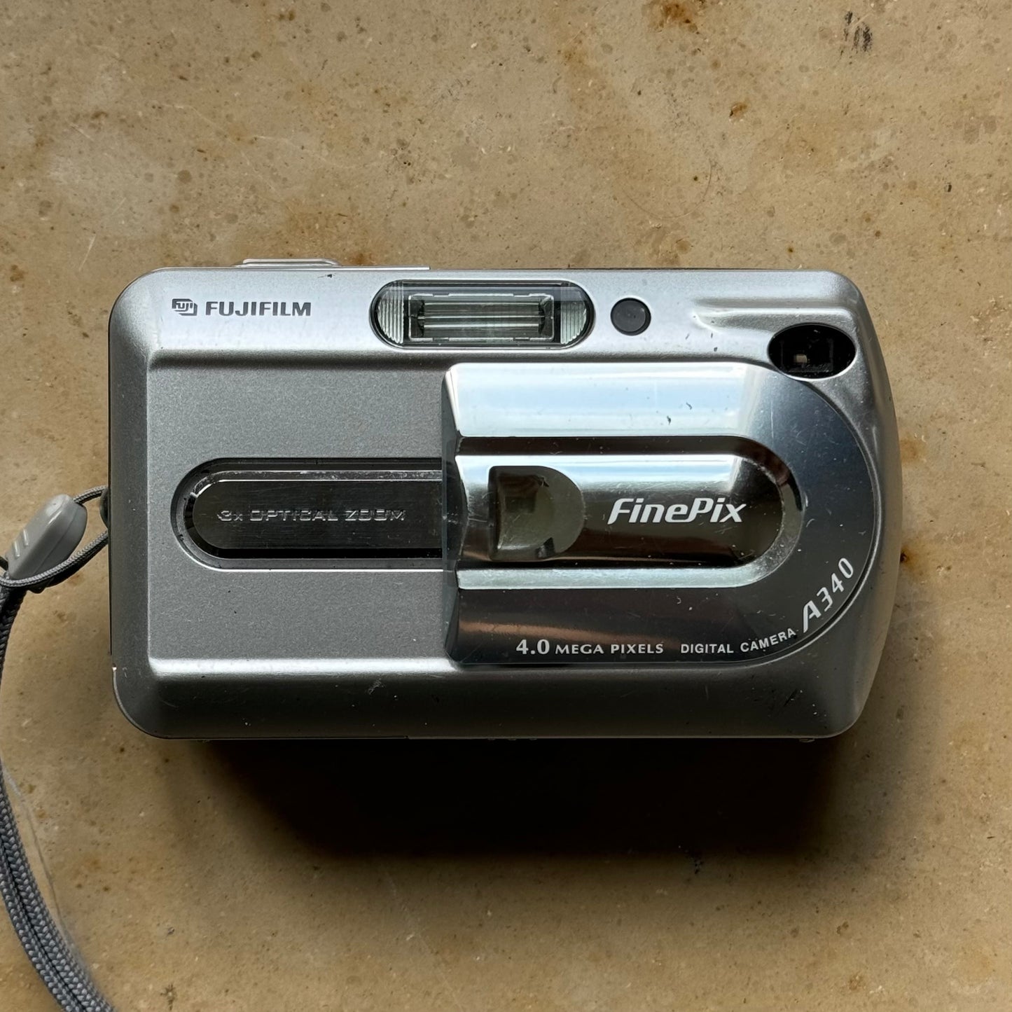 Vintage Camera | Fujifilm Finepix A210 Digital Camera 3.2MP Megapixel 3x Optical Zoom Silver