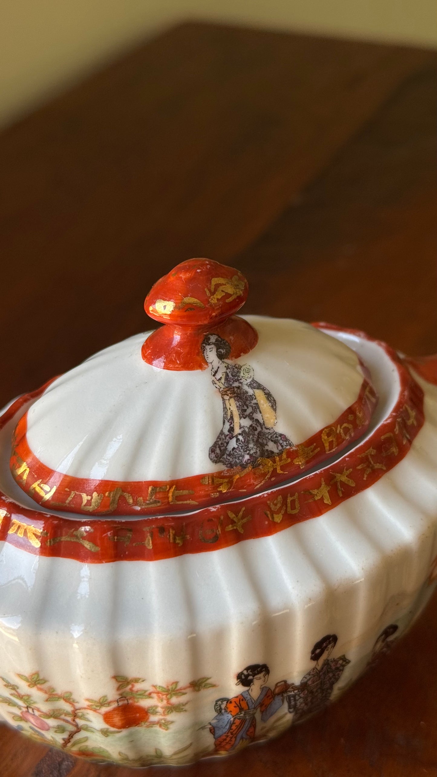 Japanese fine porcelain Sugar Pot