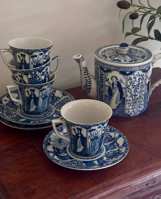 Japanese Porcelain Tea Set