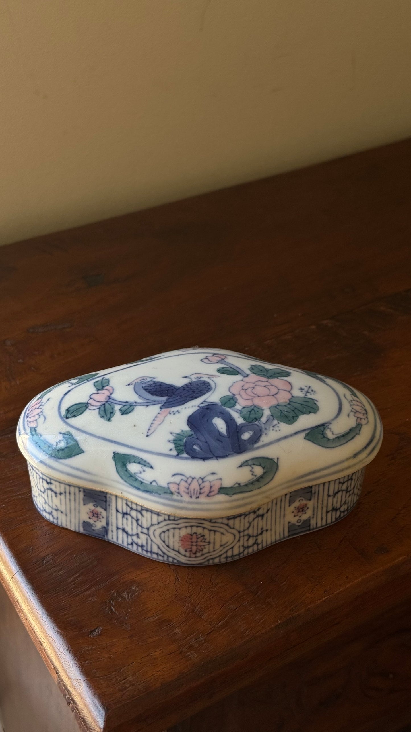 Vintage Chinese Trinket Box