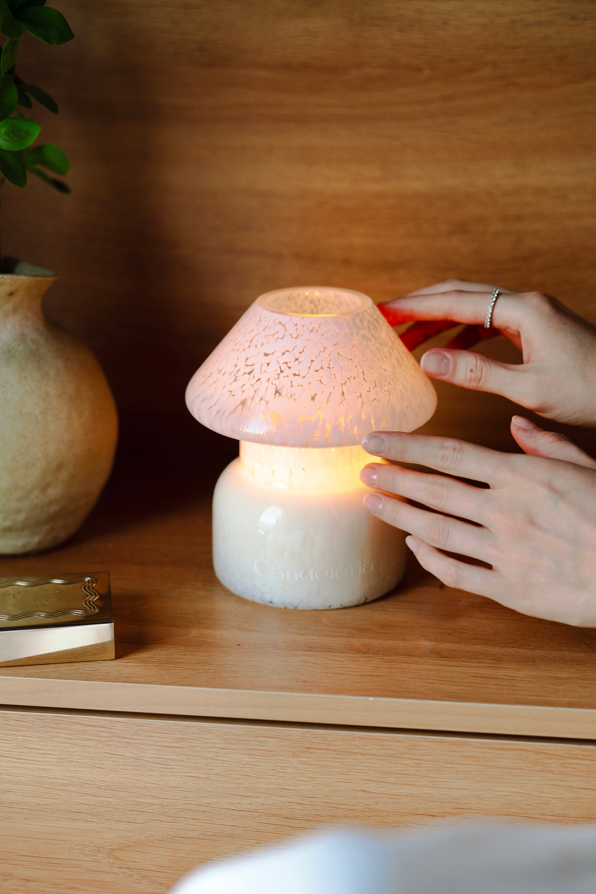 Mushroom Lamp Candle - Fresh Linen